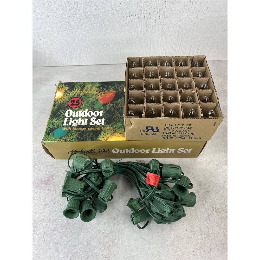 Vtg Hoferts C9 Bulb Clear 25 Pieces Christmas Lights Outdoor Indoor.